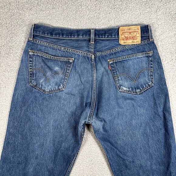 Levis 501 Jeans Mens 38x33 Blue Straight Fit Button Fly‎ Denim Logo (36x29) - Picture 13 of 15